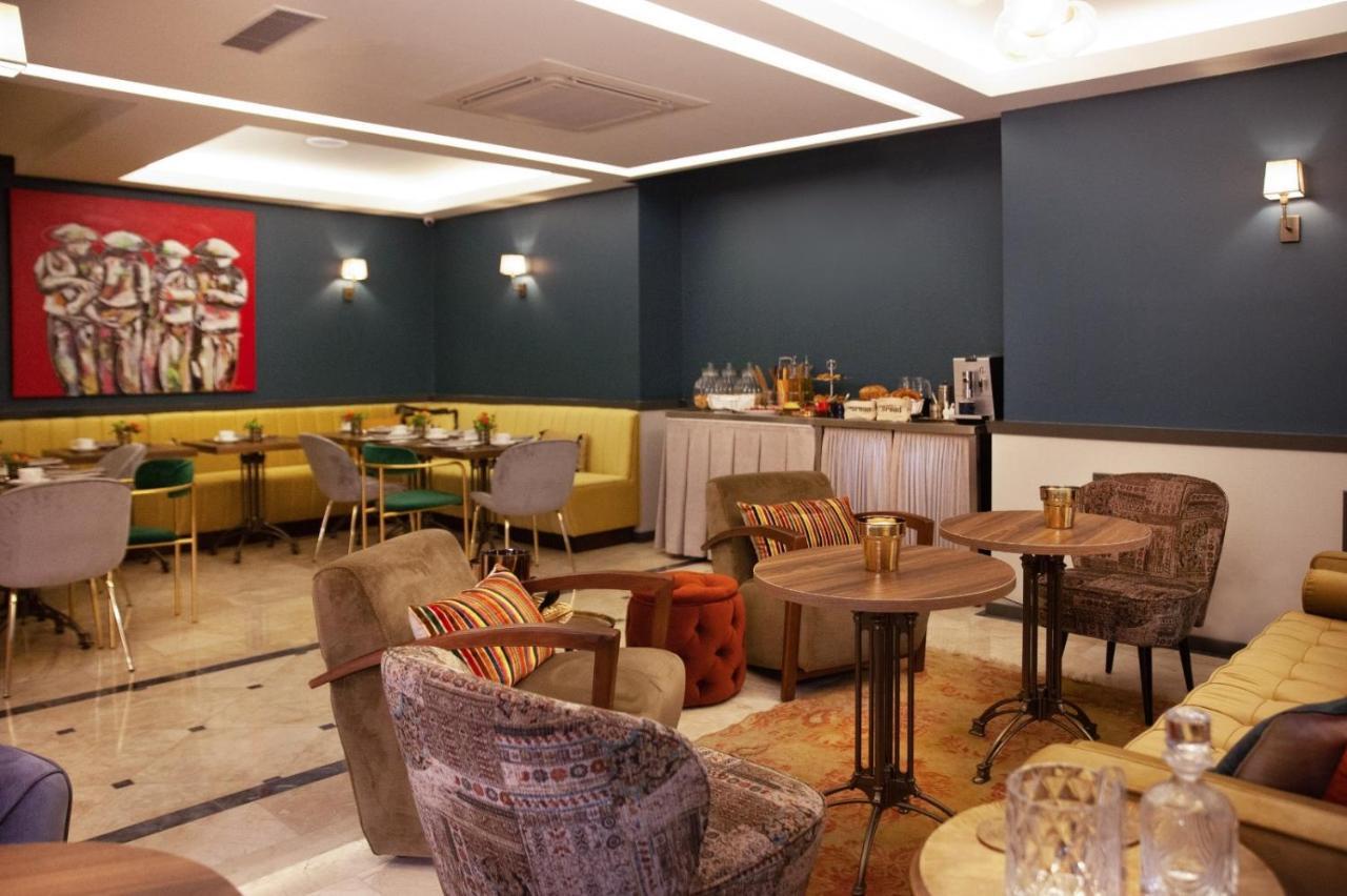 The Fox Hotel อิสตันบูล ภายนอก รูปภาพ